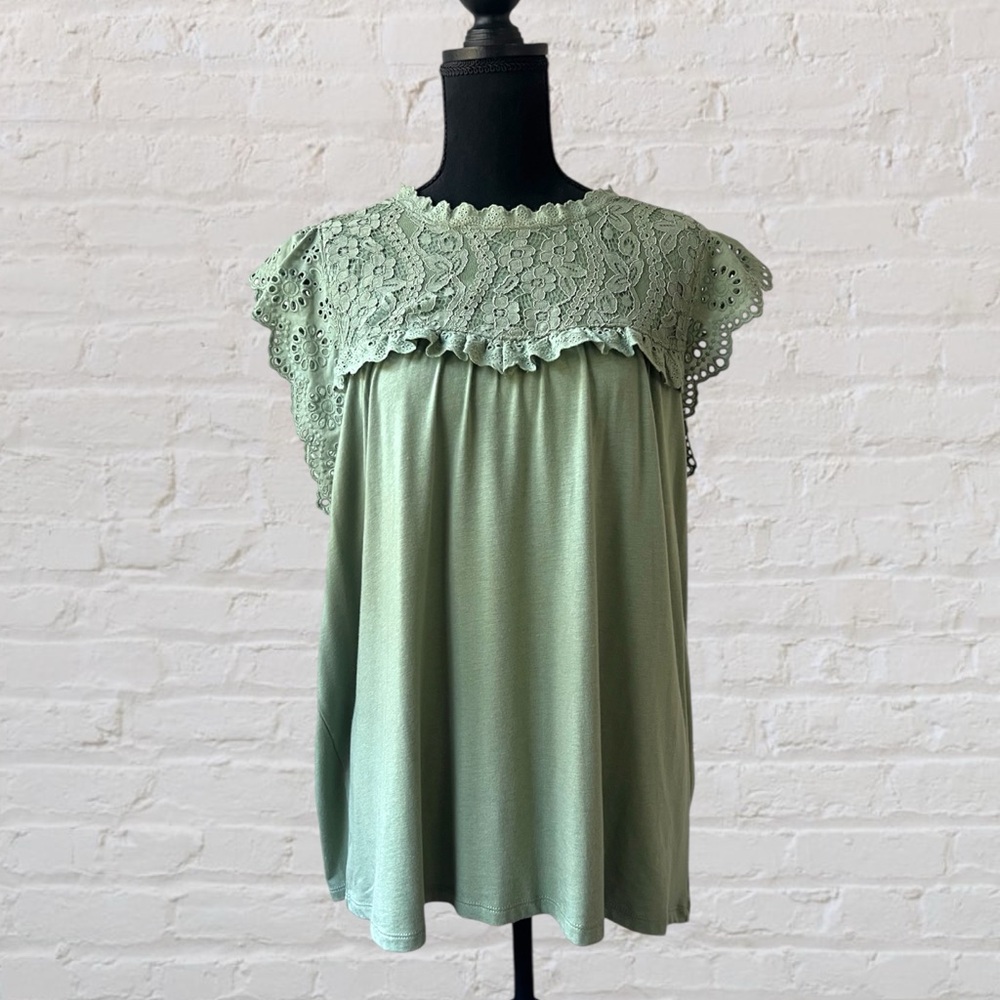 LC Lauren Conrad Green Lace Women's Top Size XXL